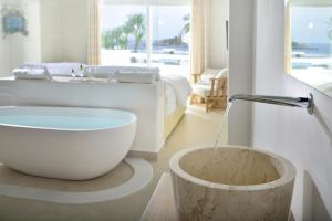 Elegant Suite with Sea View