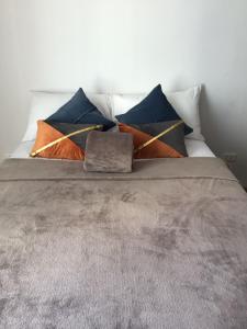 6F Balcony View Studio Mesatierra Garden Residences