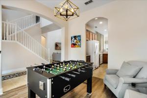 Beautiful 5 Bed Pool Home in Reunion-1223MS home