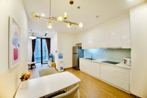 LUXURY APARTMENT VINHOMES SKYLAKE 5min to KEANGNAM