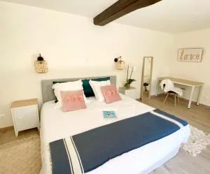 LES CHARMES - 图尔尼