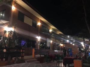 Good View Nan Restaurant & hotel