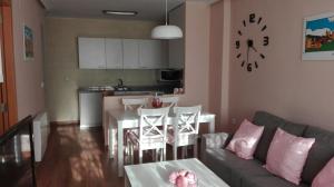 Apartamentos Sueño Nevado con Piscina a pie de Telesilla