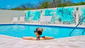 Dream of the Green Flamingo - Tera Kora