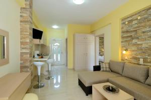 Albatros Studios & Apartments Rethymno Greece