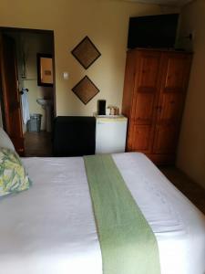 Kwena Maribane Lodge