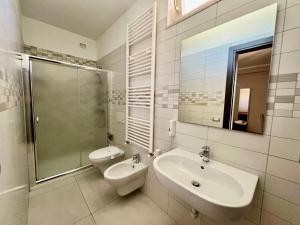 Double or Twin Room with Terrace