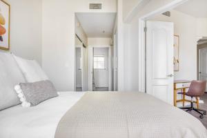 Beverly Hills 1BR nr the Grove Rodeo Drive LAX-541