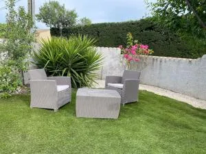 2 pièces indépendant avec espace extérieur - Caux