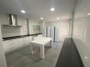 Habitaciones privadas con baño compartido en espectacular piso