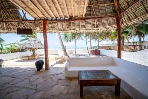Beachfront Villa Hideaway ZanzibarHouses - 吉汶瓦