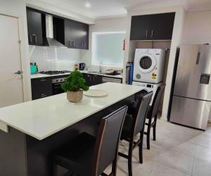 Lucas One 2-bedroom apartment NBN Pets