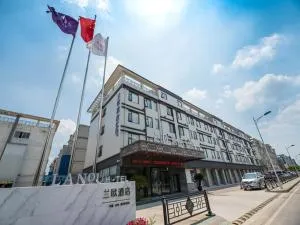 LanOu Hotel Wuxi Anzhen East High-Speed Railway Station - Zhangjiagang