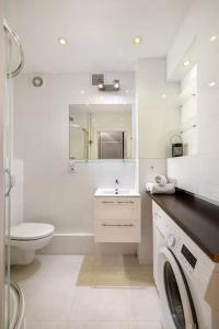 Specious Studio in the Old Town by ECRU