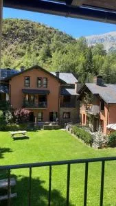 Fantástico piso con terraza en valle de Benasque - Castejón de Sos