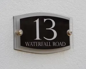 Waterfall Cottage - 康洛赫