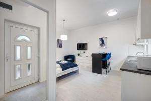 Modern Stay in Authentic Central Area