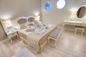 Pinehill Hotel & Suites