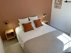 La Chambre des Ecureuils - Bruniquel - Larroque