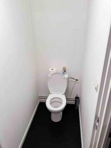 Logement entier chambre+salon + jardin & terrasse