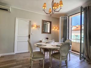 Nestor&Jeeves - PALAIS MASSENA - pedestrian street, very close sea