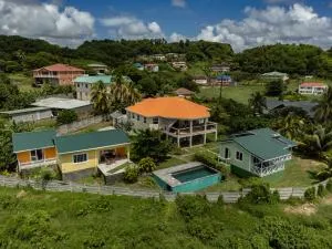 Waves Villa Guesthouse - Calliaqua