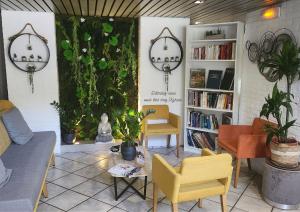 Hotels Kyriad Hotel Montpellier Centre Antigone : photos des chambres