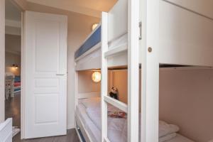 Appart'hotels Residence Pierre & Vacances Cap Marine : Superior One-Bedroom Apartment with Sleeping Alcove and Terrace or Balcony (6 People) - Sea View