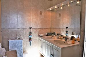 Appartements Appartement sur les Hauteurs de Port-Vendres : photos des chambres