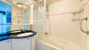 Appartements Jolie appartement avec piscine commune et parking : photos des chambres