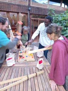 B&B / Chambres d'hotes VALRELEY, chambres et table d'hotes eco-friendly avec bain nordique au sud du massif du Jura : photos des chambres