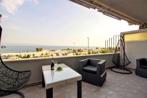 Split Znjan Beach View Apartment 2&2 guest