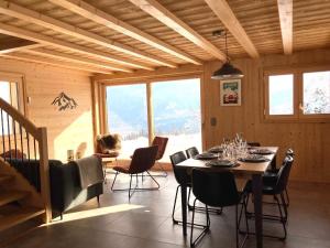 Chalet récent vue panoramique sur le MONT-BLANC