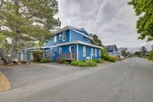 House with Hot Tub and Deck - Walk to Seaside Beach! - Gearhart
