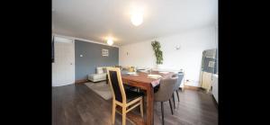 Spacious Chessington home with parking & garden