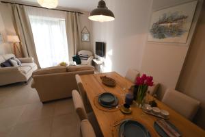 Casa Lura at Gjiri i Lalzit, San Pietro Beach