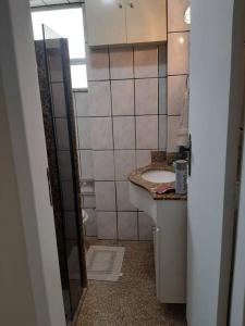 Guarapari. ES. Alugo excelente apartamento a 100 m do mar.