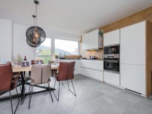 Aquarius Haus 7 TOP 16