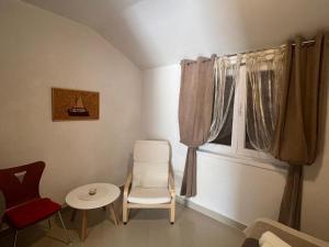 Apartments by the sea Sali, Dugi otok - 8110