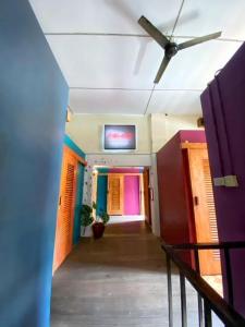 Pomme Hostel Restaurant & Bar - Private Sleeping Cabins