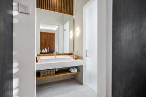 Priviere Luxury Villa - Canggu