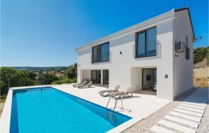 Awesome Home In Supetar Brac With Wifi, Private Swimming Pool And 3 Bedrooms