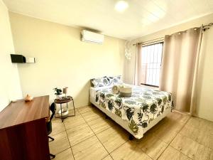 Oasis Arenal Villa Pool & Arenal Volcano View