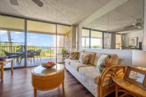 Kihei Alii Kai D207- Ocean view, walk to shops, dining, and Kam I Beach