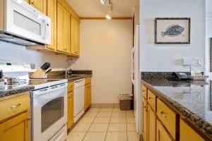 Kaanapali Shores 423- Ocean view 2 bed, 2bath Kaanapali Shores gem