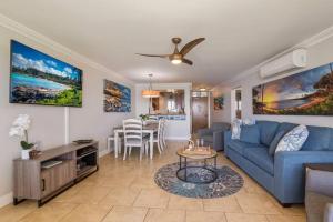 Menehune Shores 218- Updated Prime Oceanfront 3 bedroom at Menehune Shores