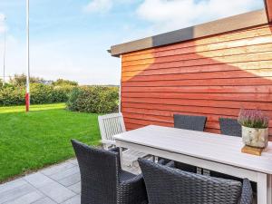 6 person holiday home in Skals-By Traum