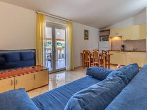 Delicate Apartment in Banjole near Beach Centinera