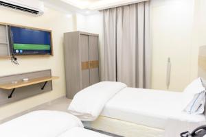 DUQUM PLAZA HOTEL