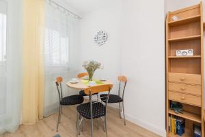 Comfy Studio Turystyczna 300 m to the beach by Noclegi Renters